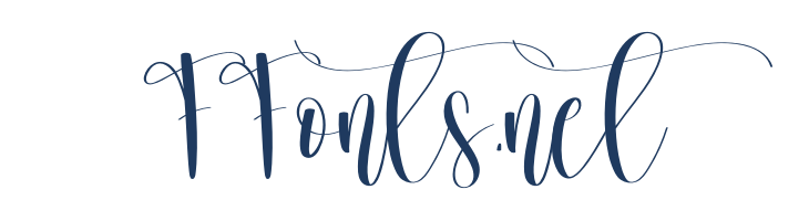 Lavender Christmas font — Lorem ipsum body text preview